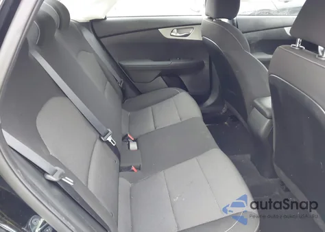 2023 Kia Forte Lx z USA, uszkodzony, nr VIN 3KPF24ADXPE678172